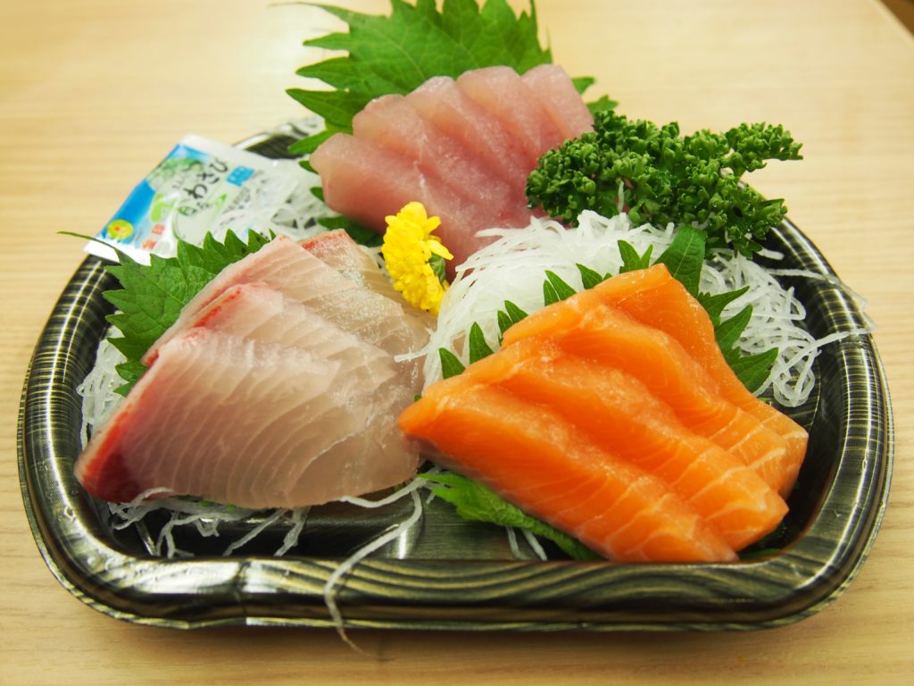 PROČ JAPONKY NESTÁRNOU A NECHODÍ NA PLASTIKU?