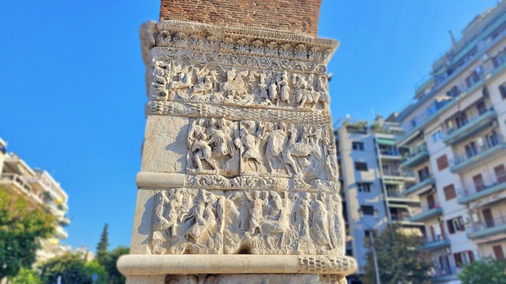 SOLUŇ: MĚSTO S MAGICKOU PŘITAŽLIVOSTÍ BALKÁNU