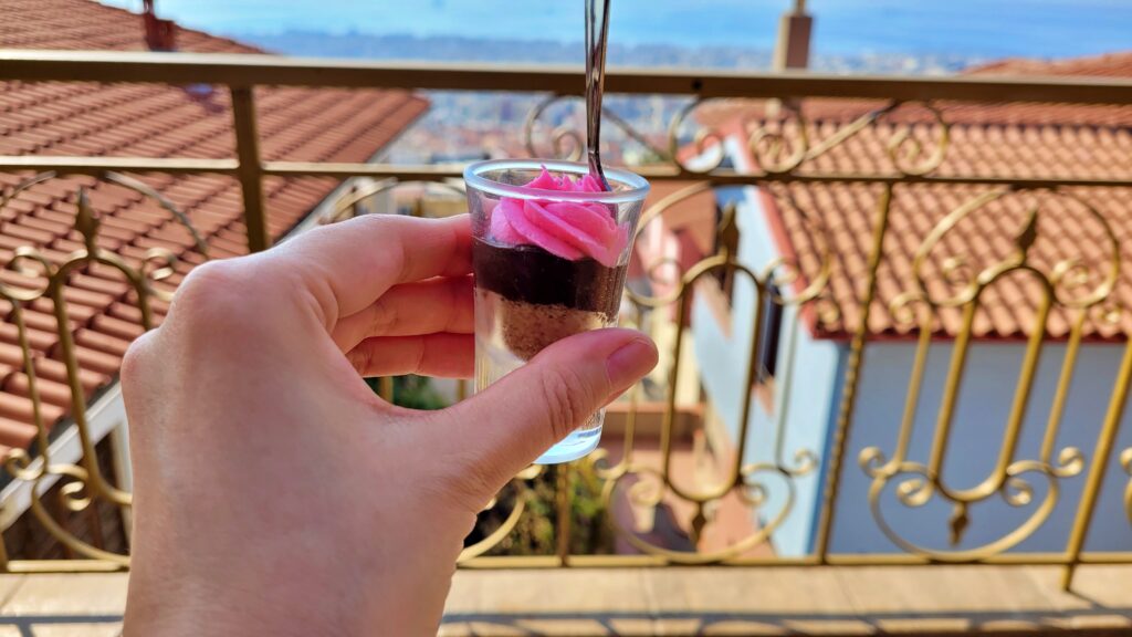 SOLUŇ: MĚSTO S MAGICKOU PŘITAŽLIVOSTÍ BALKÁNU