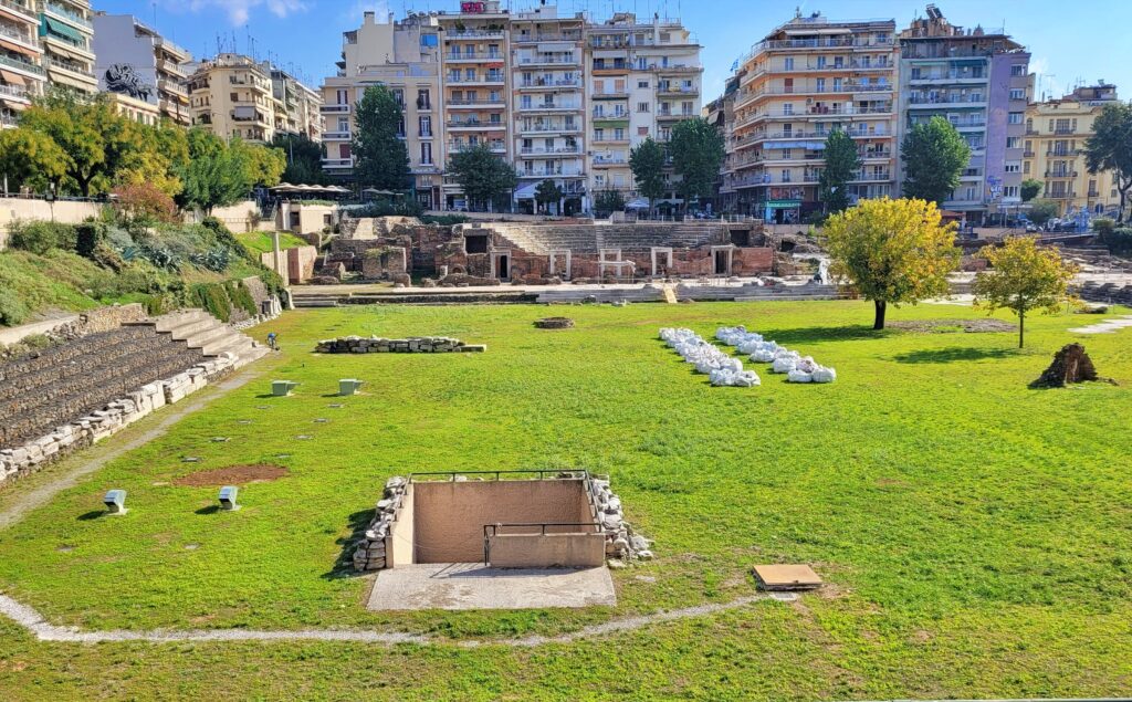 SOLUŇ: MĚSTO S MAGICKOU PŘITAŽLIVOSTÍ BALKÁNU