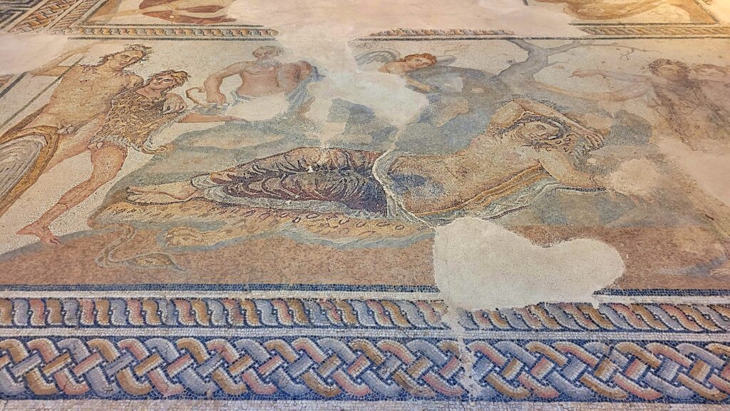 SOLUŇ: MĚSTO S MAGICKOU PŘITAŽLIVOSTÍ BALKÁNU