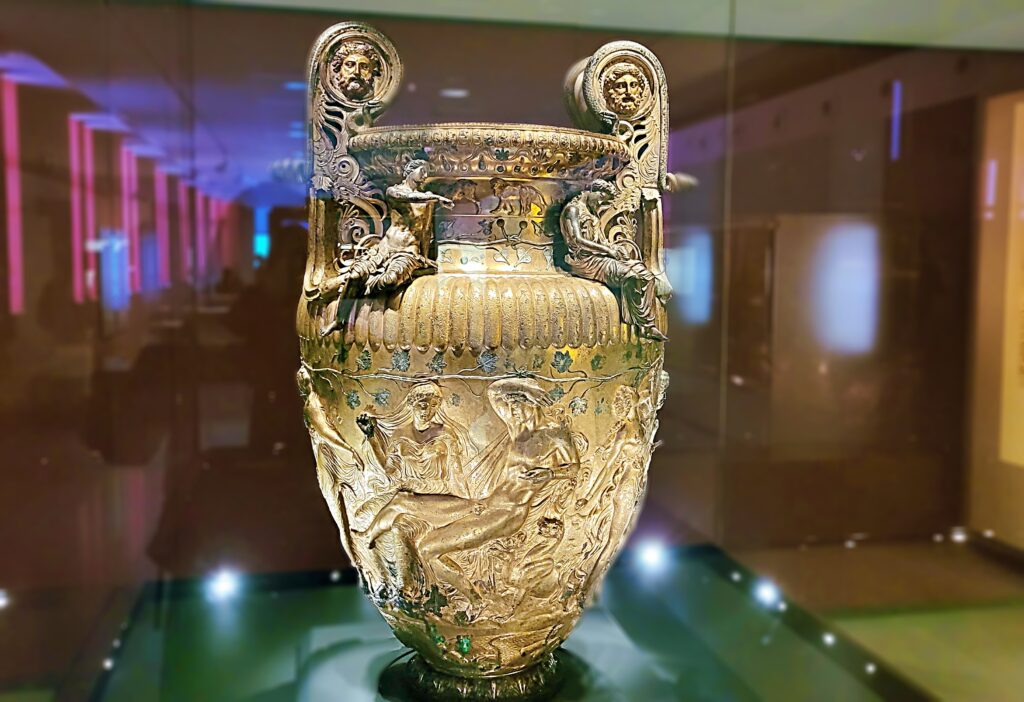 SOLUŇ: MĚSTO S MAGICKOU PŘITAŽLIVOSTÍ BALKÁNU