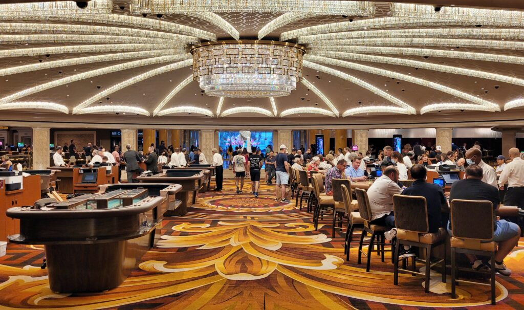 LAS VEGAS - HŘÍŠNÉ MĚSTO, KTERÉ NIKDY NESPÍ