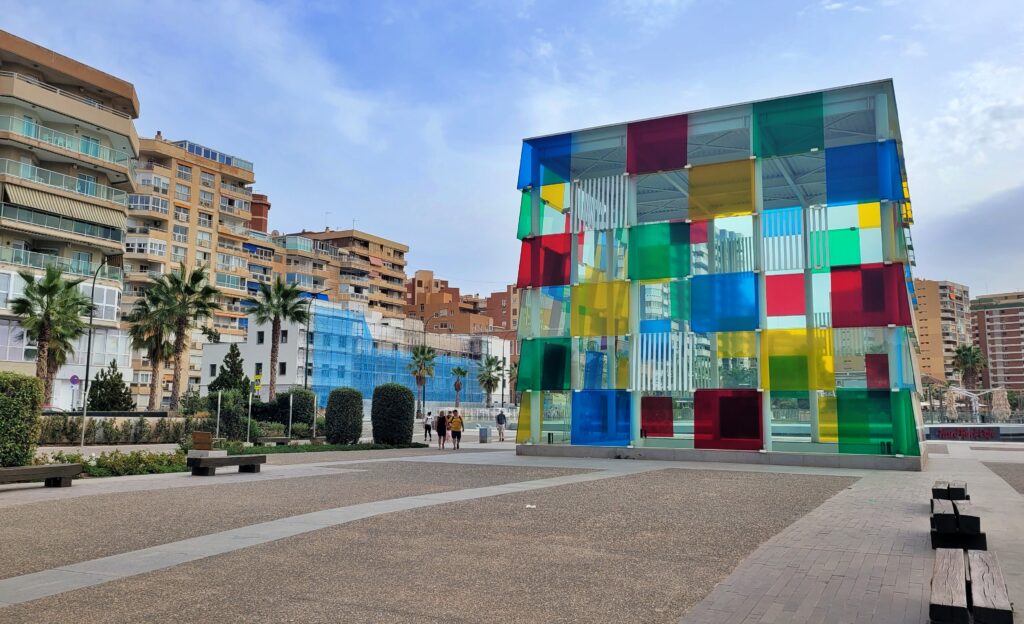 DO YOU MISS THE JOY OF LIFE? DISCOVER THE SUNNY CITY OF MALAGA
