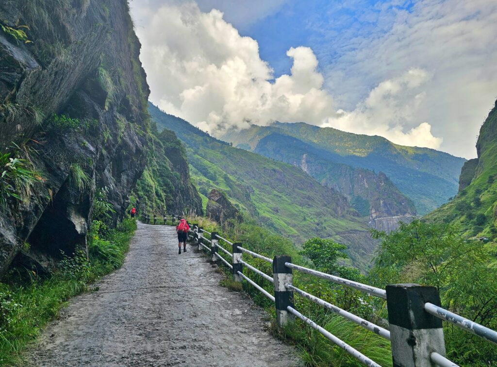 TREK KOLEM ANNAPUREN