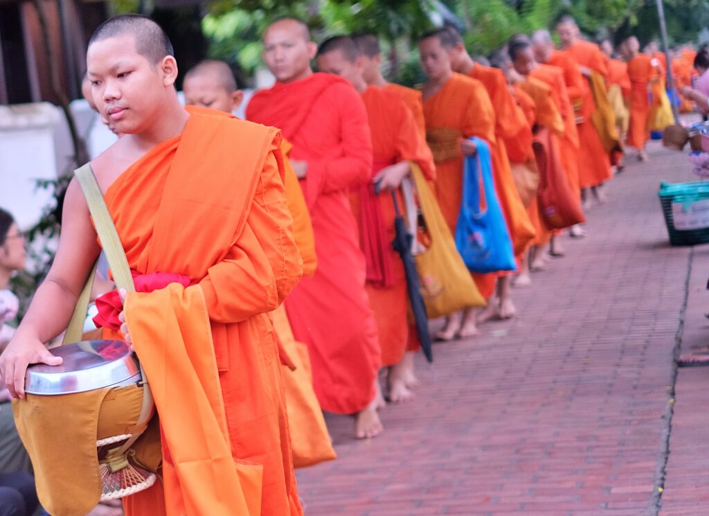 LUANG PRABANG - PERLA LAOSU, KDE SE ZASTAVIL ČAS