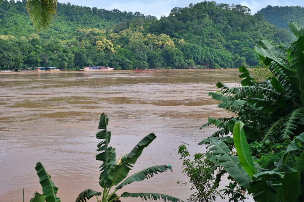 LUANG PRABANG - PERLA LAOSU, KDE SE ZASTAVIL ČAS