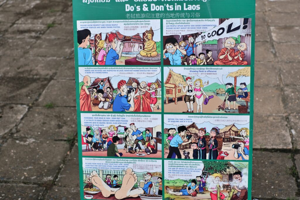 LUANG PRABANG - PERLA LAOSU, KDE SE ZASTAVIL ČAS