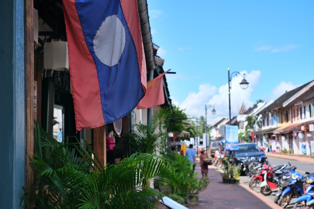LUANG PRABANG - PERLA LAOSU, KDE SE ZASTAVIL ČAS