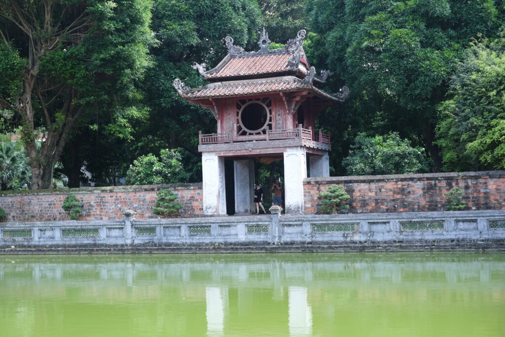 HANOI: THE COMPLETE GUIDE TO VIETNAM´S CAPITAL