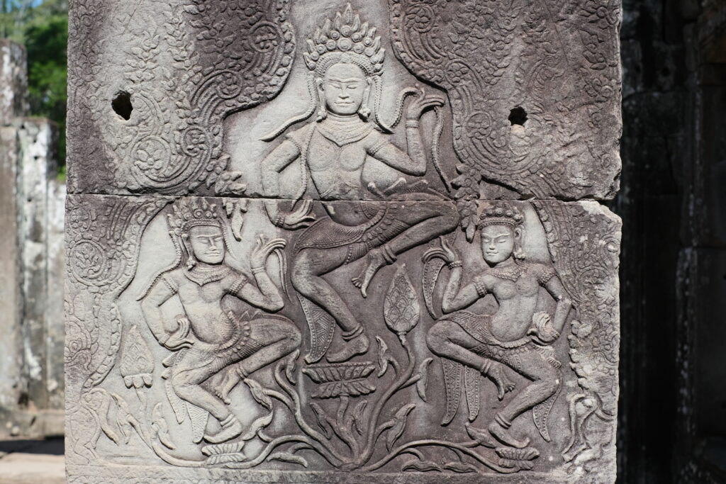 TEMPLES IN SIEM REAP: STONE STORIES THAT HAVE SURVIVED EVERYTHING