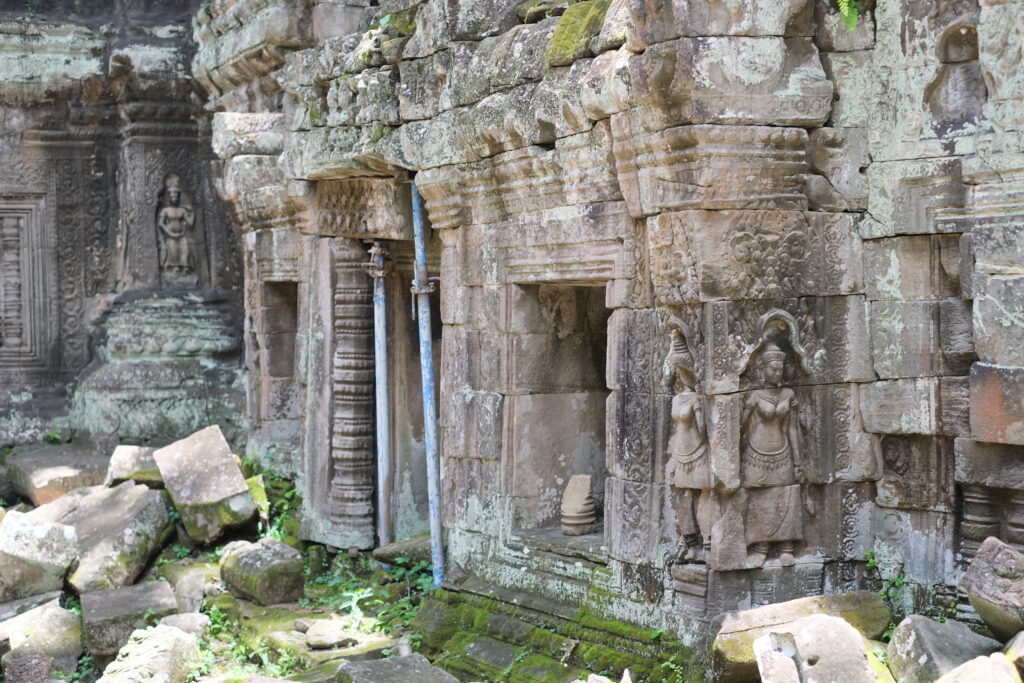 TEMPLES IN SIEM REAP: STONE STORIES THAT HAVE SURVIVED EVERYTHING