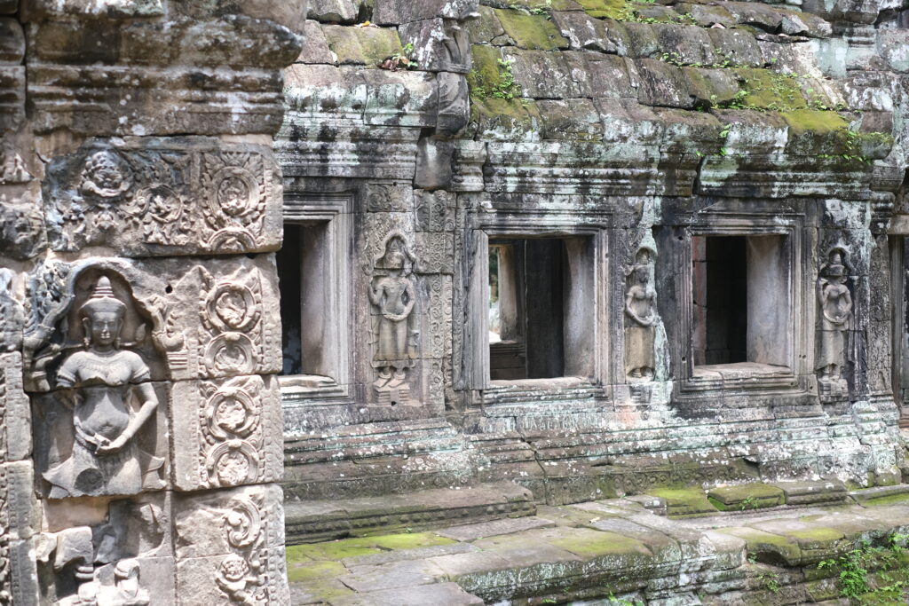 TEMPLES IN SIEM REAP: STONE STORIES THAT HAVE SURVIVED EVERYTHING