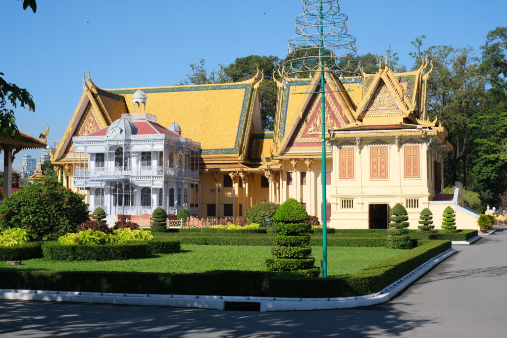 PHNOM PENH: TICHÉ SRDCE KAMBODŽE CO VIDĚT A ZAŽÍT V HLAVNÍM MĚSTĚ