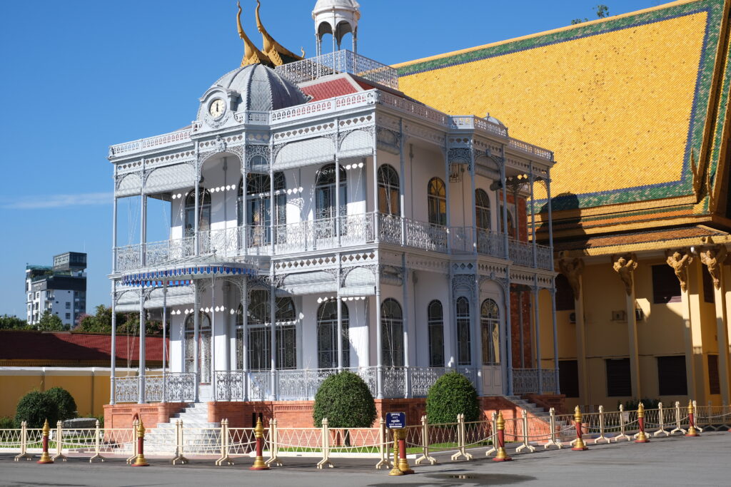 PHNOM PENH: TICHÉ SRDCE KAMBODŽE CO VIDĚT A ZAŽÍT V HLAVNÍM MĚSTĚ
