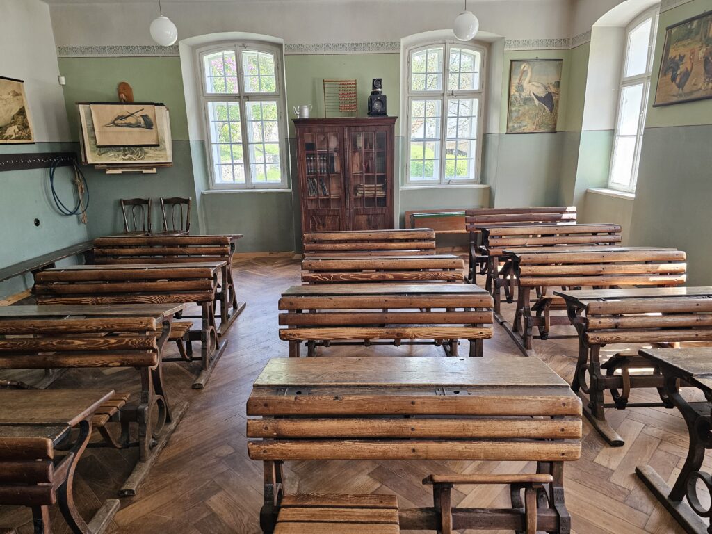 ZUBRNICE: A PICTURESQUE OPEN-AIR MUSEUM IN THE HEART OF THE CZECH CENTRAL
