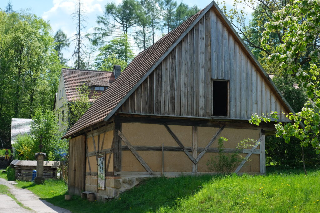 ZUBRNICE: A PICTURESQUE OPEN-AIR MUSEUM IN THE HEART OF THE CZECH CENTRAL