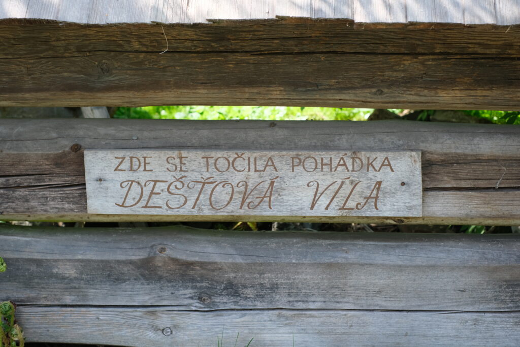 ZUBRNICE: A PICTURESQUE OPEN-AIR MUSEUM IN THE HEART OF THE CZECH CENTRAL
