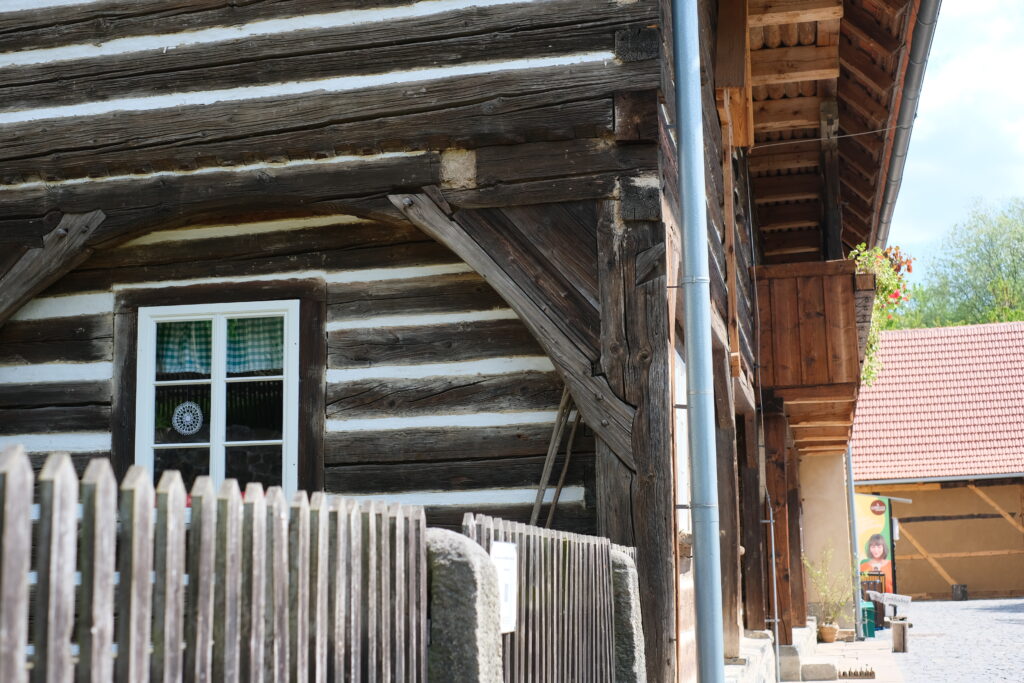 ZUBRNICE: A PICTURESQUE OPEN-AIR MUSEUM IN THE HEART OF THE CZECH CENTRAL