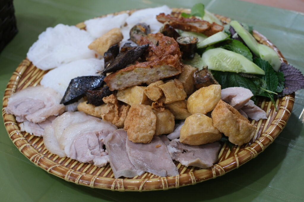 WHAT TO TASTE IN HANOI: A GUIDE TO THE FLAVORS OF THE VIETNAMESE METROPOLIS