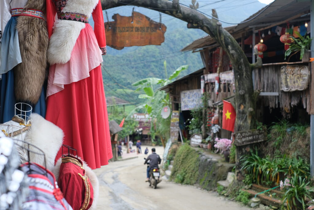 SAPA IN VIETNAM: THE MOST RICE FIELDS AND MOUNTAIN VILLAGES