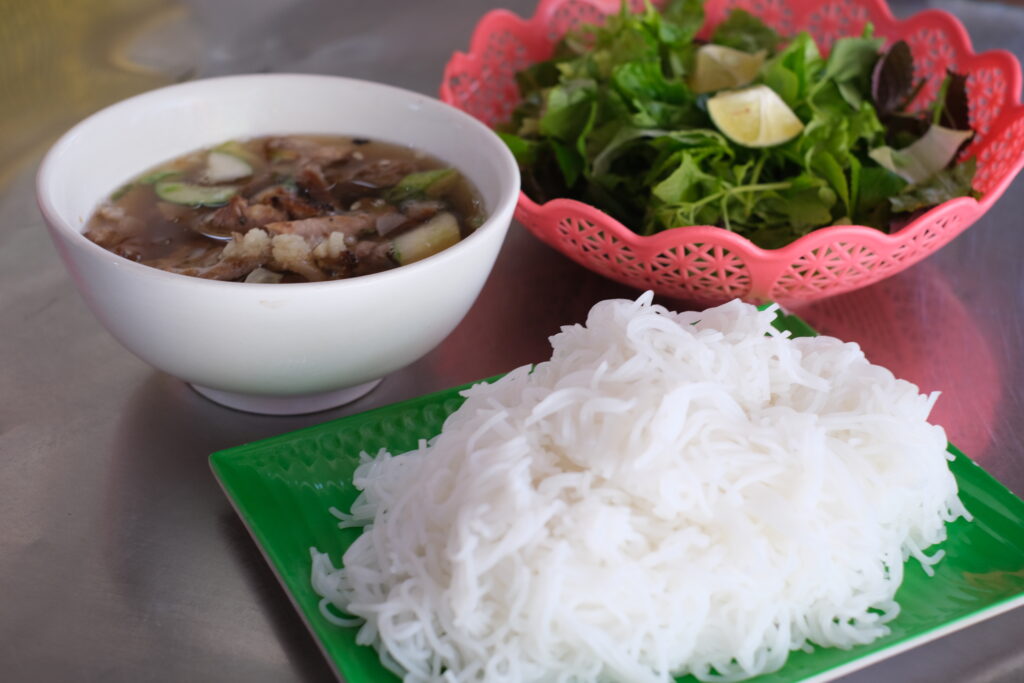 WHAT TO TASTE IN HANOI: A GUIDE TO THE FLAVORS OF THE VIETNAMESE METROPOLIS