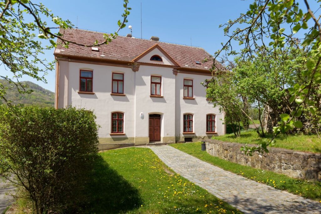 ZUBRNICE: A PICTURESQUE OPEN-AIR MUSEUM IN THE HEART OF THE CZECH CENTRAL