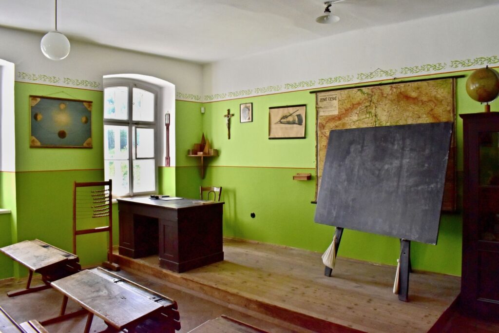 ZUBRNICE: A PICTURESQUE OPEN-AIR MUSEUM IN THE HEART OF THE CZECH CENTRAL