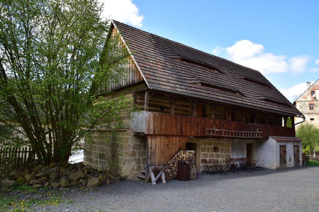 ZUBRNICE: A PICTURESQUE OPEN-AIR MUSEUM IN THE HEART OF THE CZECH CENTRAL